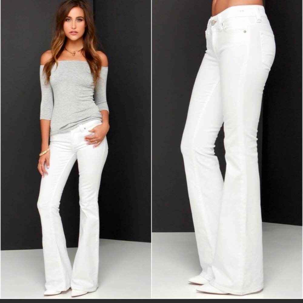 NWT Christine white flair jeans from lulus!